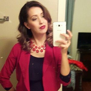 Meet your Posher, April